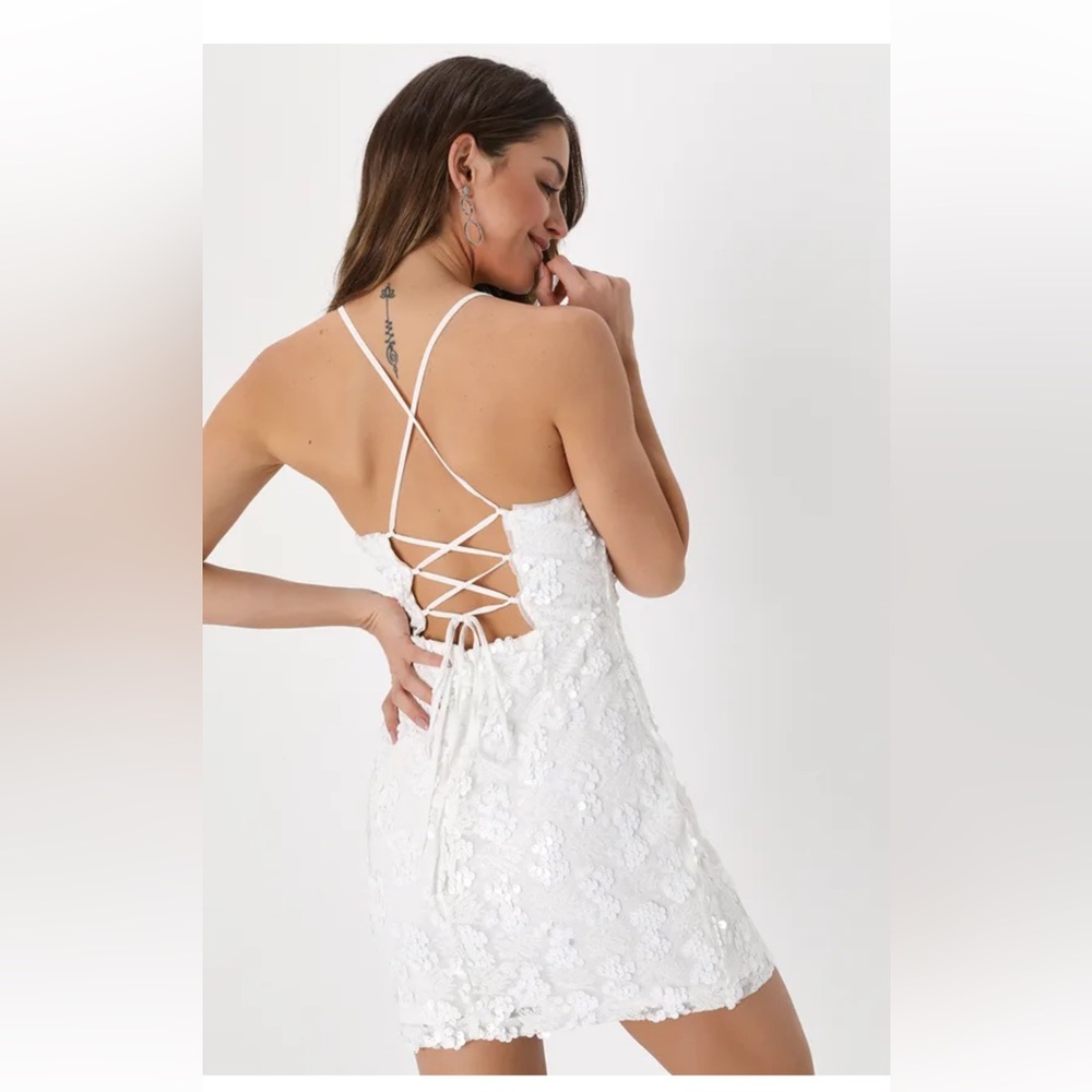 Lulus 3D floral mini dress